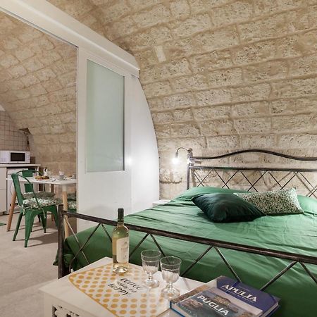 La Pergola Apt In The Heart Of Bari Buitenkant foto